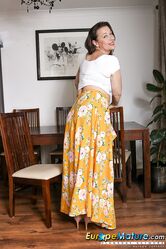 Бабулька, ты случайно дверью не ошиблась?