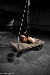 Кому то и роль сабмиссив по душу