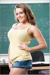 Поставишь пятерку и я твоя!