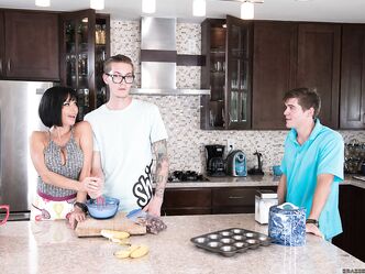 Я и хуй могу сосать!