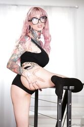 Чернильная красавица