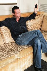 Дай за сиську подержаться!