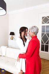 Решила бабушку потешить!