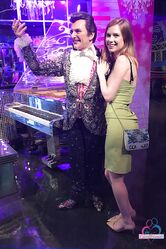 Преодолеть барьер скромности